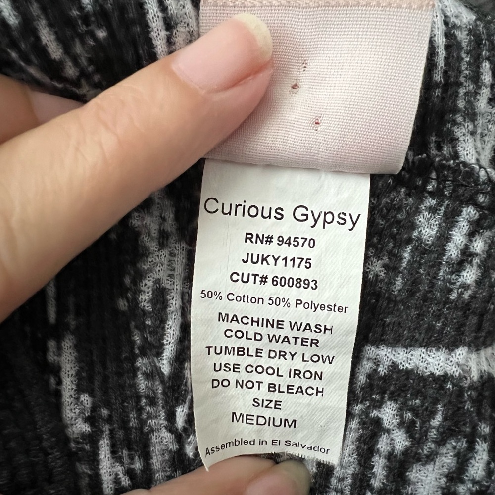 Curious Gypsy Ribbed Shirt size M - Picture 3 of 3